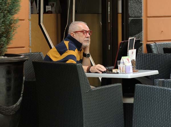 Gothár a teraszon
