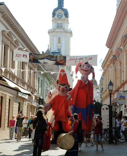 megnyitó 1